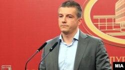 Министерот за информатичко општество и администрација Дамјан Манчевски