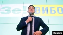Володимир Зеленський набирає понад 30% на виборах президента