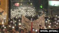 Do incidenta je došlo tokom 15-minutnog odavanja pošte žrtvama novosadske tragedije, 15. mart 2025.