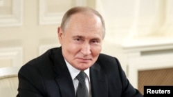 Орусиянын президенти Владимир Путин 