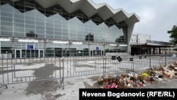 Železnička stanica šest meseci nakon nesreće u kojoj je 16 ljudi poginulo u padu nadstrešnice sa zgrade stanice, 25. aprila 2025.
