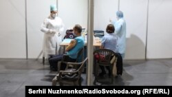 Найбільшу кількість щеплень із розрахунку на 100 тисяч населення, за його словами, зробили у Полтавській області