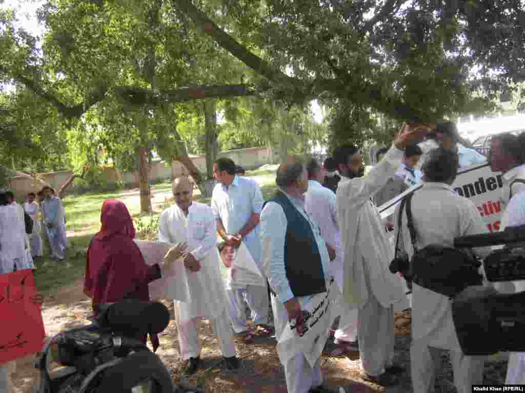 Porotesti u organizaciji pokreta za mir, ¨Aman Tehrik¨u Peshawaru, 10. oktobar 2012.