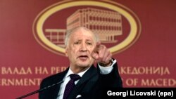 Po ranijim tvrdnjama medija, Nimic dostavio pet verzija predloga za izmenu naziva