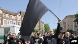 Neonacisti na demonstracijama u Berlinu, maj 2009.
