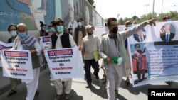 Protest avganistanskih prevodilaca ispred američke ambasade u Kabulu, 25. jun 2021