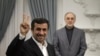 علی اکبر صالحی، وزیر خارجه و محمود احمدی نژاد، رییس جمهوری ایران