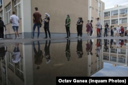 Elevii români vor fi evaluați, din următorul an școlar, după alte criterii.