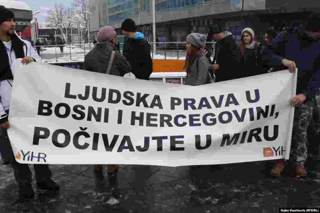Performans "Sahrana ljudskih prava u BiH" u Banja Luci, 10. decembar 2012.