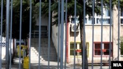 Илустрација - Затворено училиште поради коронавирусот