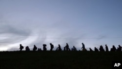Prema podacima Ministarstva unutarnjih poslova, u prvih šest mjeseci ove godine ukupno je 24.367 osoba zatražilo međunarodnu zaštitu u Hrvatskoj (migranti, fotoarhiva)