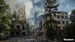 За даними Генштабу, для підтримки наступальних дій противник посилив угруповання артилерії. На фото - Лисичанськ, 17 червня 2022 року 