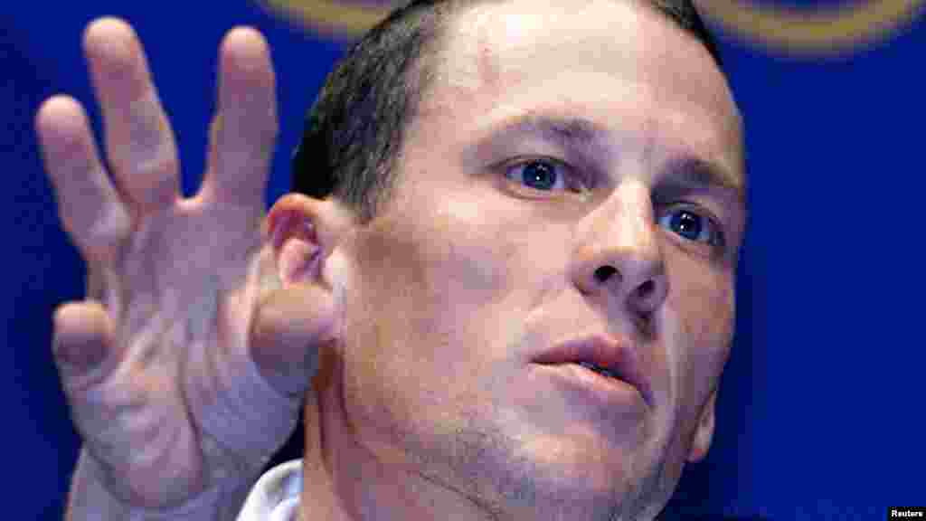 Australija - Lance Armstrong na konferenciji za tisak u Sidneju, 19. septembar 2000. Foto: REUTERS / Eric Gaillard