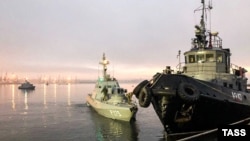Захоплені Росією українські кораблі в порту окупованої Керчі, 26 листопада 2018 року