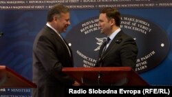 Габриел Ескобар и Бујар Османи