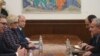 Predsednik Srbije Aleksandar Vučić (levo) razgovarao je 7. novembra sa ambasadorom Irana Rašidom Hasanpurom (desno) o unapređenju saradnje dveju zemljalja