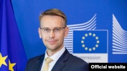 Європейський Союз очікує, що Росія забезпечить безперешкодний і вільний прохід в Азовське море і назад відповідно до міжнародного права