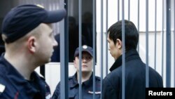 Аброр Азимов Москвадагы сот залында, 18-апрель 2017-жыл.