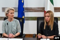 Este posibil ca partidul Giorgiei Meloni să facă trecerea de la grupul extremist la cel de centru-dreapta condus de Ursula von der Leyen.